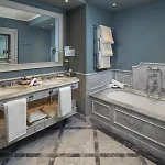La Massa Кандели